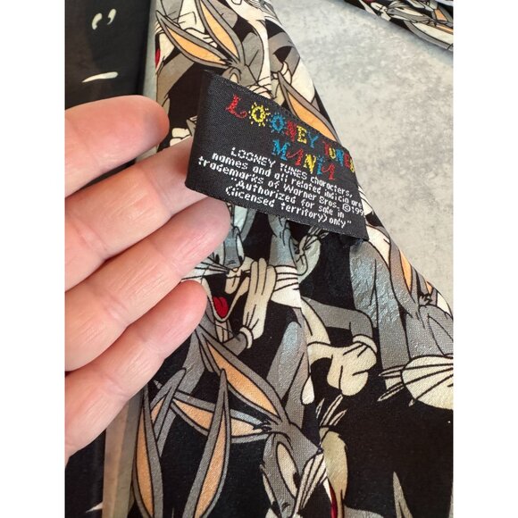 Set of 3 Vintage Looney Tunes Ties โ Space Jam, Daffy Duck & Expressive Bugs Bun - Picture 6 of 11